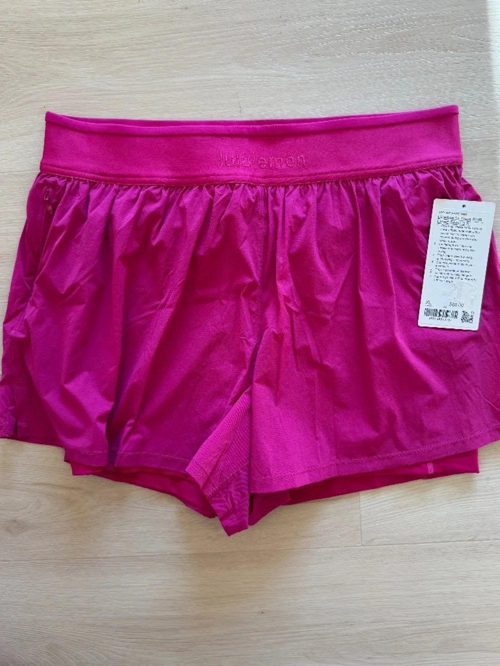 Lululemon License to Train XL